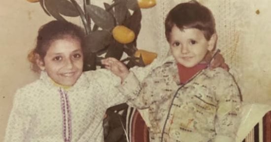 مصطفى خاطر يستعيد ذكريات الطفولة بصورة " أيام التشرد "