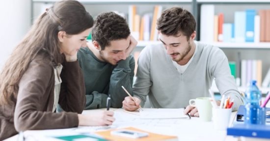 5 مشروبات طبيعية تساعدك على التركيز أثناء المذاكرة أهمها البطيخ