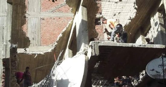 مصرع طفل أثناء عملية هدم منزل فى منطقة الأمل بالغردقة