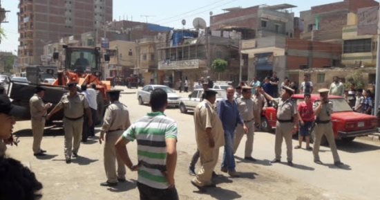 صور.. مديرية أمن الغربية تشن حملة لرفع الإشغالات بالسنطة