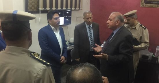 صور.. مدير أمن القليوبية يتفقد قسم أول بنها ويأمر بحل مشاكل المواطنين