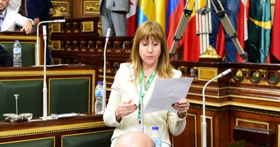 صور.. نائبة بالبرلمان التونسى: المرأة خط الدفاع الأول فى محاربة التطرف والإرهاب