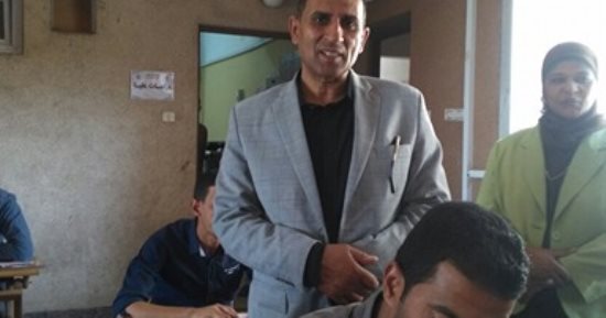  رئيس جامعة أسوان يتفقد لجان امتحانات الطب البيطري والتمريض و الزراعة