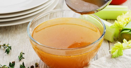 شوربة المواسير والبصل.. أطعمة تقوى مناعتك ضد التقلبات الجوية