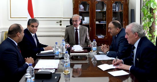 رئيس الوزراء: إقامة بحيرات صناعية للاستفادة من الأمطار منها 3 برأس غارب