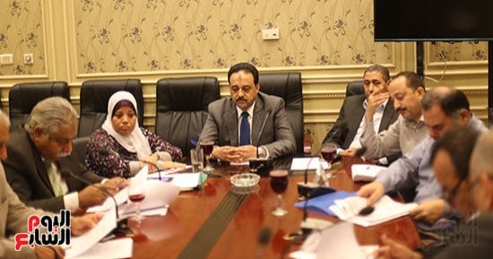 بدء اجتماع "دفاع البرلمان" لمناقشة مشروع موازنة وزارة الداخلية 2018/ 2019 - صور