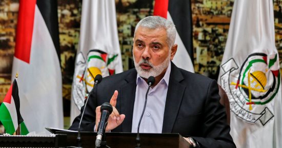 إسماعيل هنية: أدعو الفلسطينيين إلى الانخراط في المواجهة الشاملة مع الاحتلال