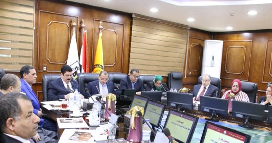 رئيس جامعة بنى سويف : 500 جنيه حد أدنى مكافأة للعاملين بمناسبة شهر رمضان