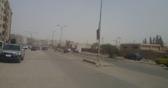 صور.. وصول العاصفة الترابية إلى الإسماعيلية.. والشوارع تخلو من المارة
