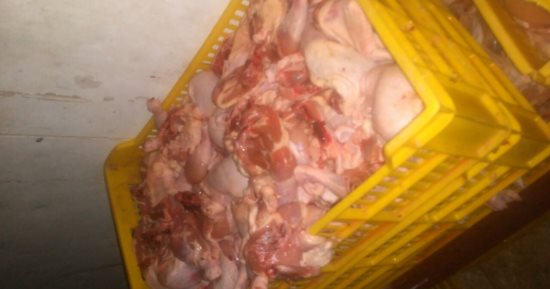 صور.. ضبط 70 طن دواجن منتهية الصلاحية فى حملة مكبرة بالفيوم