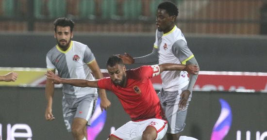 صور.. حسام البدرى يدفع بصلاح محسن بدلا من المصاب أجاى