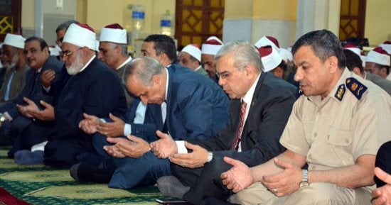 صور.. محافظ القليوبية يشهد احتفال ليلة النصف من شعبان بمسجد ناصر ببنها