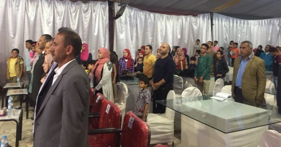 أهالى شمال سيناء يوجهون التحية للقوات المسلحة من أمسية العريش الفنية
