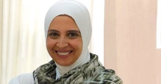 محمد هنيدى لحنان ترك: " كل يوم بتحلوي يا عفت " 