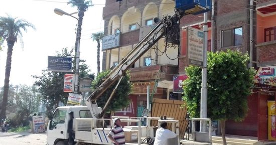 صور.. محافظ سوهاج :استمرار حملات التجميل والنظافة بمدينة جهينة