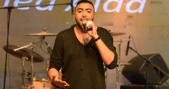 صور.. محمد علاء يتألق فى حفل ألبومه "مش شبه حد" بساقيه الصاوى 