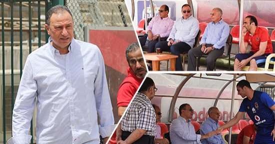 الخطيب يبدأ رحلة "تصحيح المسار" فى الأهلي.. بيبو يجتمع بالبدرى بعد الخسارة من الزمالك والخروج من الكأس.. ويطالب اللاعبين باستعادة الانتصارات أمام الترجى.. واعتزال الكابيتانو يُعيد رئيس النادى للإمارات.. صور