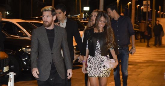 برشلونة يحتفل بالثنائية التاريخية بعشاء فاخر لنجومه غدا