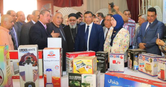 محافظ كفر الشيخ يفتتح معرض دسوق الثالث للشباب  صور.