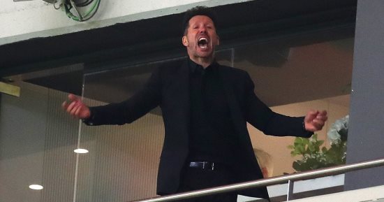 فيديو.. فرحة جنونية لسيميونى بعد تأهل أتلتيكو مدريد لنهائى الدورى الأوروبى