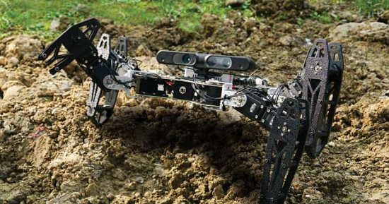 فيديو.. باحثون يطورون روبوت جديدا يمكنه التغلب على الإصابات فى دقيقتين 