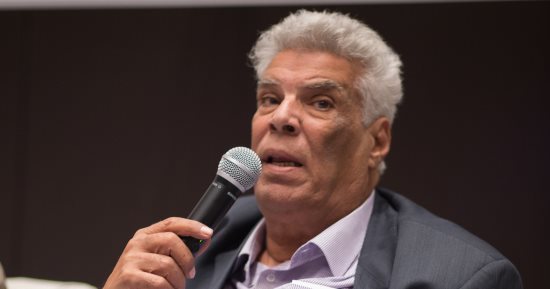 إبراهيم عبد المجيد: روايتا "الأم" و"كوخ العم توم" ليستا سببا فى أى ثورة
