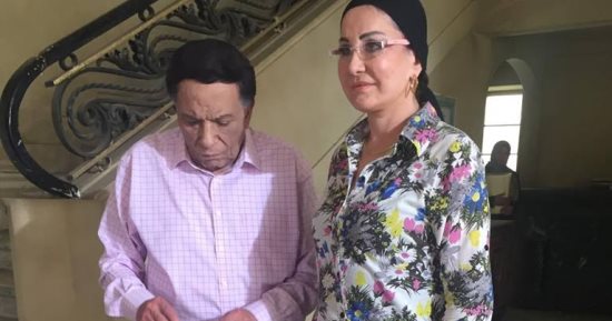 شاهد.. وفاء سالم ترتدى الحجاب لأجل عادل إمام فى "عوالم خفية"