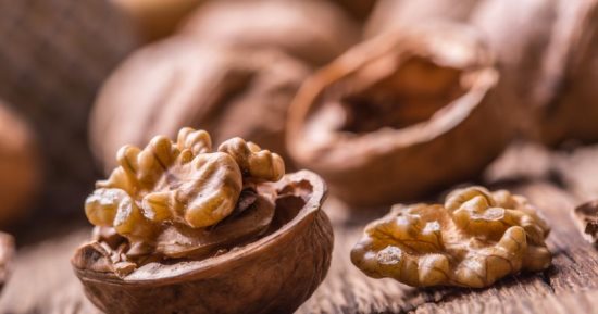 خليك فى المكسرات.. دراسة: عين الجمل يمنع أمراض القلب وسرطان الأمعاء