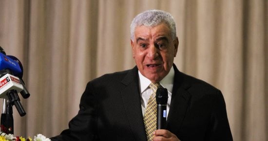 ردا على فيلم زعم أن مقبرة توت كانت لأخته.. زاهى حواس: تخيلات 