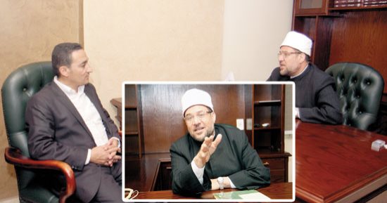 الدكتور محمد مختار جمعة وزير الأوقاف: لن نسمح لغير أئمتنا بتنظيم الاعتكاف وساحات العيد .. ننظم 22 ألف ملتقى ثقافى وفكرى فى رمضان.. ولن نترك ساحة الدعوة خالية لأحد.. وخاطرة التراويح لن تزيد عن 7 دقائق 