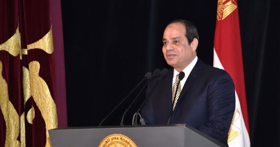 أبرز أنشطة السيسى خلال أسبوع.. الرئيس يستقبل نظيره الأوغندى