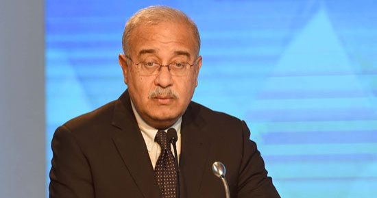 نقيب المحامين ينعي شريف إسماعيل: عمل بجد وإخلاص للنهوض بالوطن