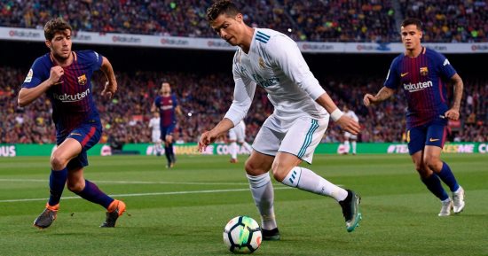 فيديو.. تعادل 1-1 بين برشلونة وريال مدريد بالشوط الأول وطرد روبرتو