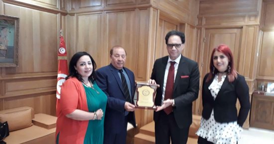 صور.. وزير الثقافة التونسى يكرم اسم خيرى شلبى واللبنانية سونيا بوماد