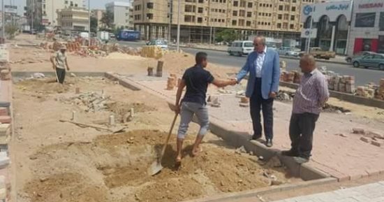 محافظ البحر الأحمر يتفقد أعمال التطوير بطريق النصر و المطار بالغردقة