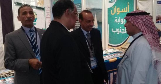 صور .. جامعة أسوان تشارك بالمعرض التعليمى بدولة الكويت
