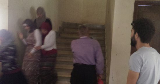 جامعة الفيوم تنفذ خطة لإخلاء كلية التمريض فى حالات الحريق