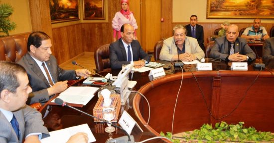 صور.. محافظ الغربية يكرم القيادات المتميزة بالمحافظة