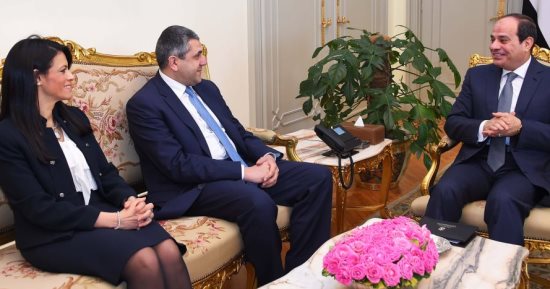 أمين منظمة السياحة العالمية يشيد بلقاء الرئيس السيسي.. ويؤكد: مصر استعادت عافيتها ولديها مستقبل سياحى مبشر.. والحكومة ملتزمة بدعم القطاع.. يدعو للاستثمار بالمدن المصرية.. و58مليون سائح زاروا الشرق الأوسط بـ2017