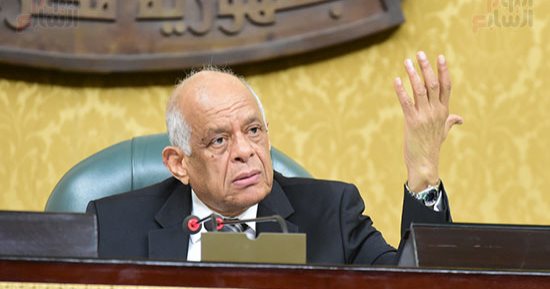 على عبد العال يمازح النواب: اشتكيت للمجلس القومى لحقوق الإنسان