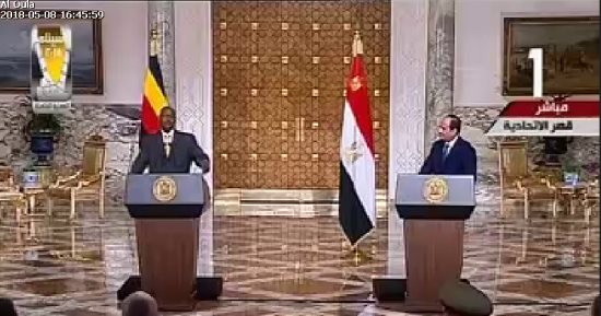 السيسي لنظيره الأوغندى بمؤتمر "الاتحادية": مصر حريصة على التعاون فى قضايا مكافحة الإرهاب.. ونسعى لحل المسائل العالقة بملف سد النهضة.. ويجب تعزيز التعاون بين دول حوض النيل لتحقيق أهداف التنمية المستدامة