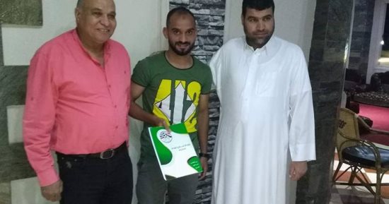 صور.. الرجاء يتعاقد مع إسلام الفولى صانع ألعاب دمنهور