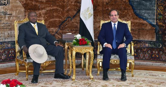 رئيس أوغندا يغادر القاهرة عقب لقاء الرئيس السيسي 