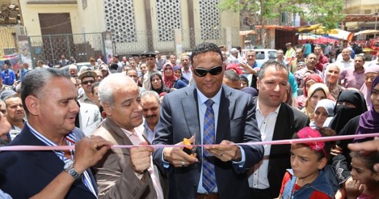 صور .. سكرتير عام المنوفية يفتتح معارض "أهلاً رمضان" بمركزى أشمون وشبين الكوم