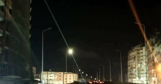 قارئ يشكو عدم وجود إنارة كافية بكوبرى الساعة فى الإسكندرية