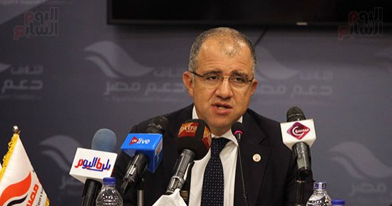 زعيم الأغلبية: أُفضل تبعية هيئة تنمية الصعيد لرئيس الوزراء وليس المحليات
