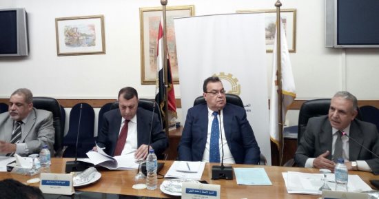 لجنة الضرائب والجمارك بإتحاد الصناعات تناقش إنهاء النزاعات الضريبية للقطاع الصناعى