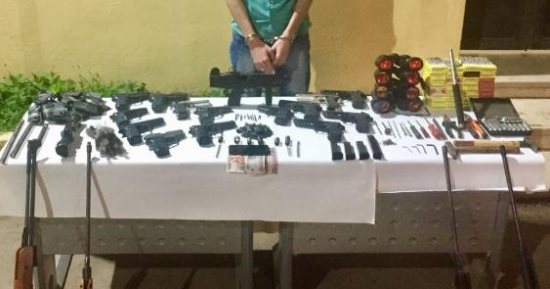 الأمن العام يداهم ورشة سلاح صوت فى المنصورة ويضبط 14طبنجة ورشاش