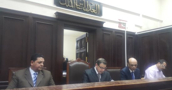 جنايات الإسماعيلية تؤجل محاكمة المتهمة بقتل طفلة فايد لجلسة 5 سبتمبر