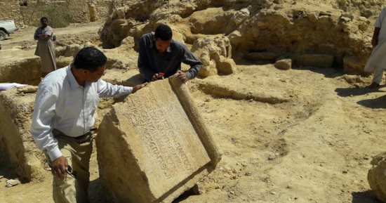 بالإيدى المصرية.. شاهد المعبد الأثرى المكتشف بمنطقة سيوة (صور)